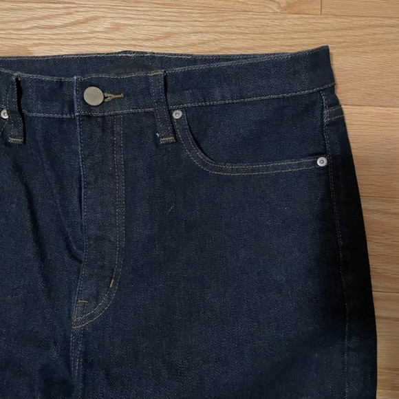 Uniqlo dark denim straight fit jean - Picture 2 of 4